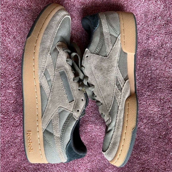 ** sold ** - Picture 3 of 5